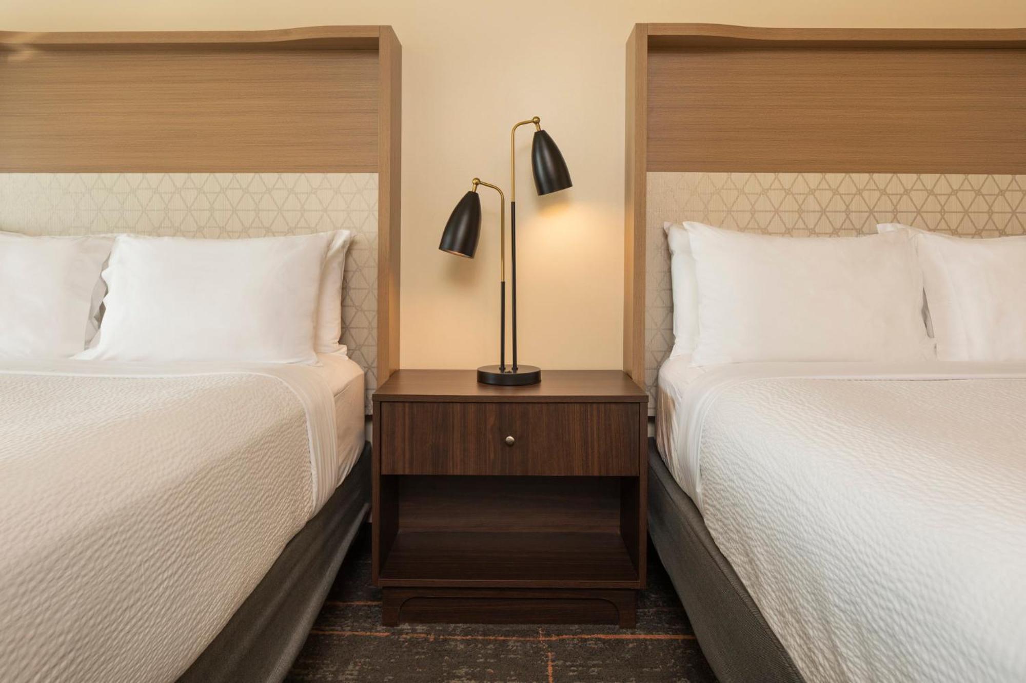 Holiday Inn Hotel & Suites Maple Grove Northwest Minneapolis-Arbor Lakes By Ihg Exterior photo